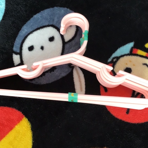 Bunches of mini hangers - Picture 8 of 12